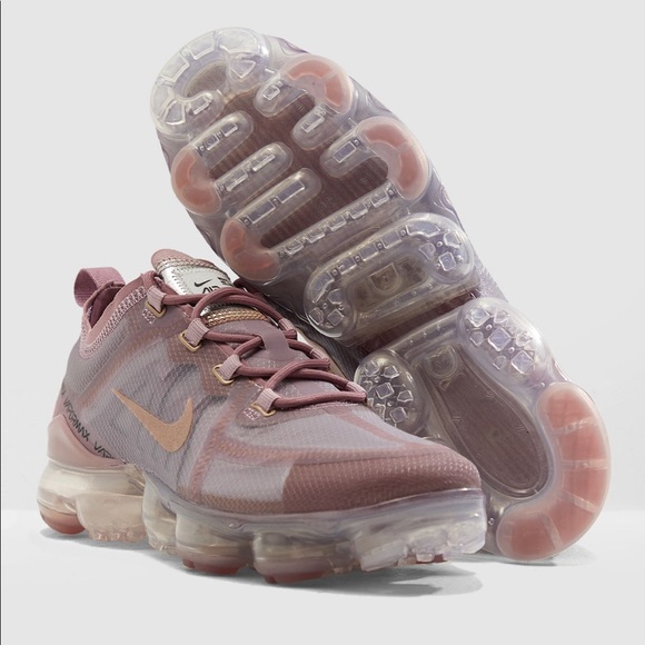 nike with clear bottom